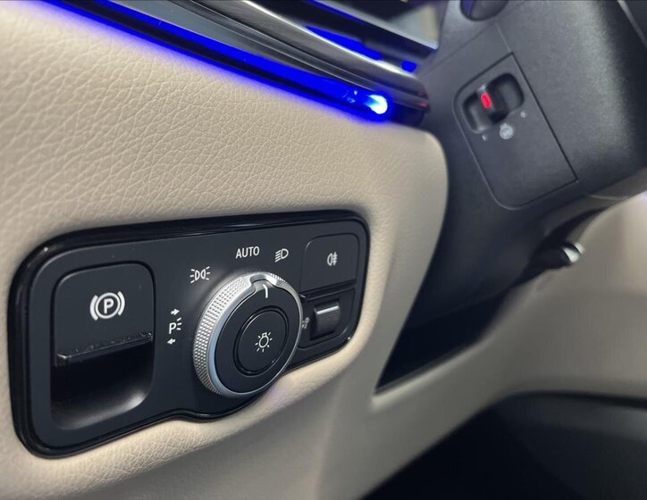 Mercedes-Benz Třídy V MPV 2,0 l 174 kw