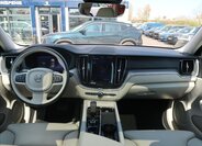 Volvo XC60 SUV / Terénní 2,0 l 145 kw
