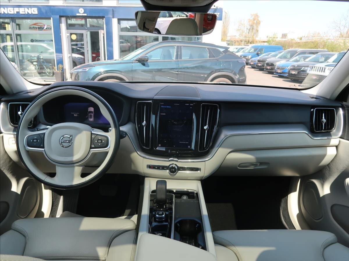 Volvo XC60 SUV / Terénní 2,0 l 145 kw