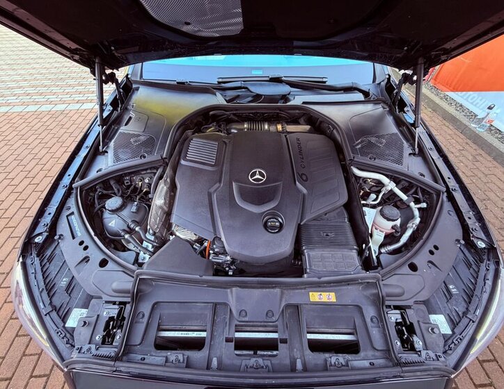 Mercedes-Benz Třídy S Sedan / Limuzína 0,0 270 kw