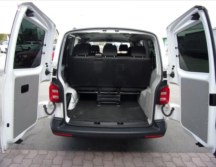 Volkswagen Transporter Kombi 2,0 l 75 kw