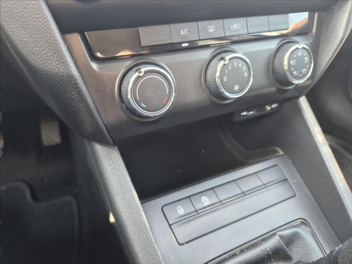 Škoda Octavia Sedan / Limuzína 1,4 l 81 kw