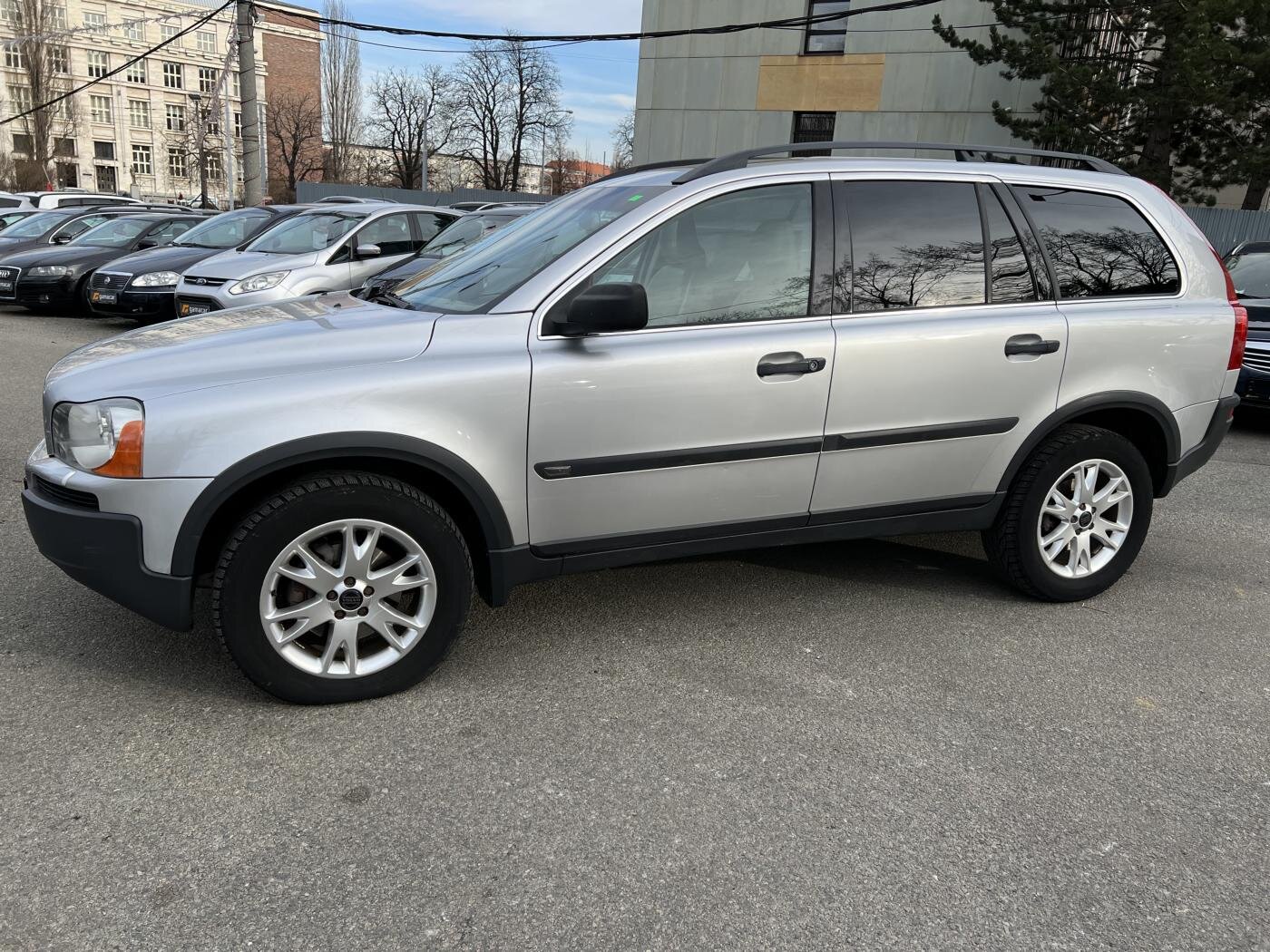 Volvo XC90 SUV / Terénní 2,4 l 120 kw