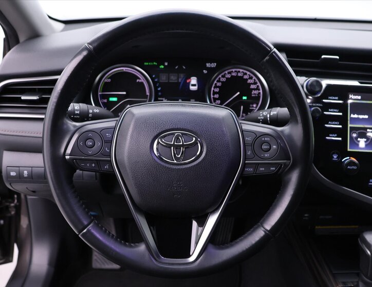 Toyota Camry 20