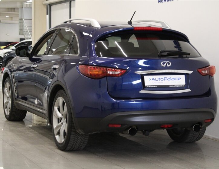 Infiniti QX70 SUV 3,0 l 175 kw