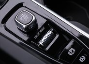 Volvo XC60 SUV / Terénní 2,0 l 145 kw