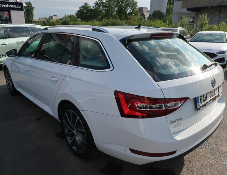 Škoda Superb 4