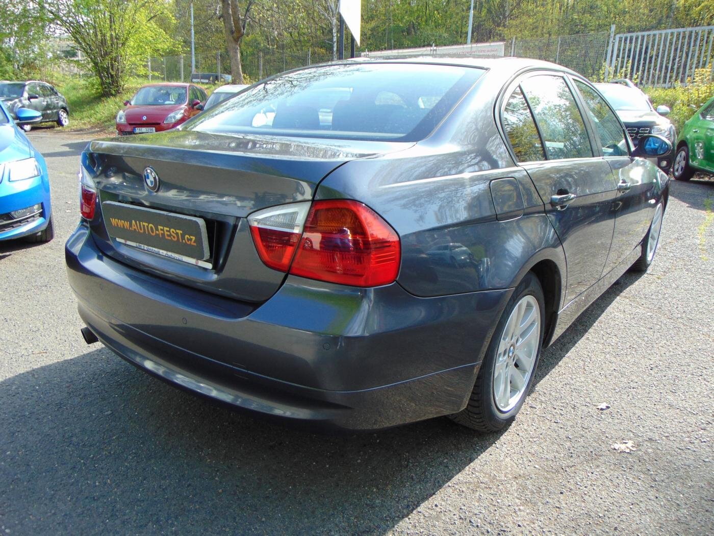 BMW Řada 3 Sedan / Limuzína 2,0 l 95 kw