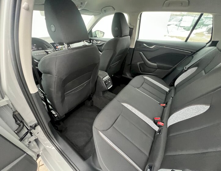 Škoda Scala Hatchback 1,0 l 85 kw