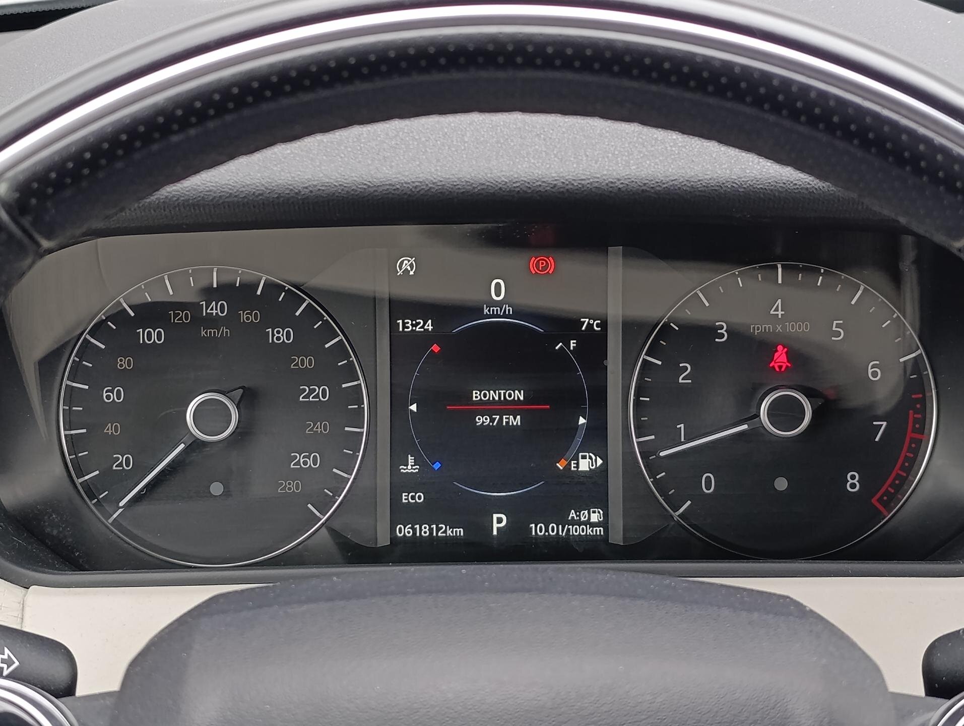 Land Rover Range Rover Velar SUV / Terénní 2,0 l 184 kw