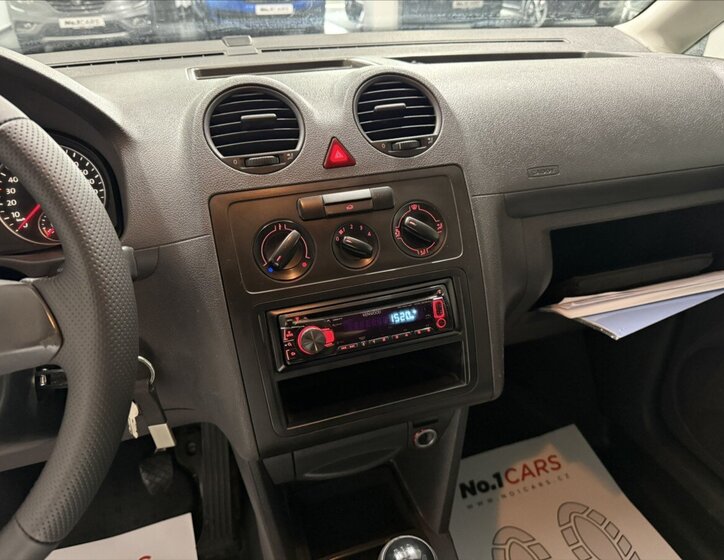 Volkswagen Caddy Skříň 1,6 l 75 kw