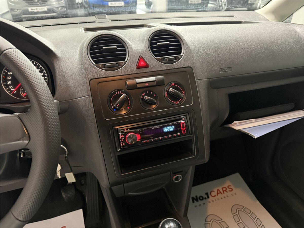 Volkswagen Caddy Skříň 1,6 l 75 kw
