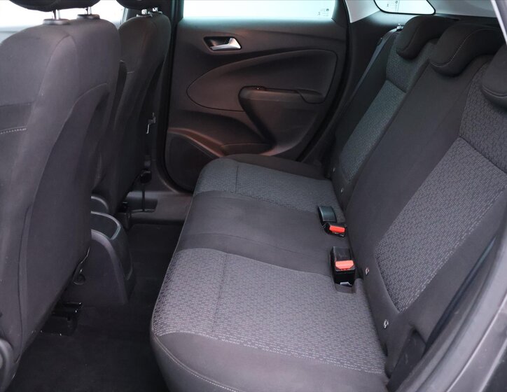 Opel Crossland X SUV / Terénní 1,5 l 75 kw