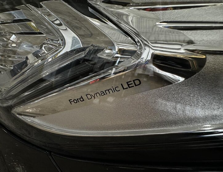 Ford Mondeo Kombi 1,5 l 121 kw