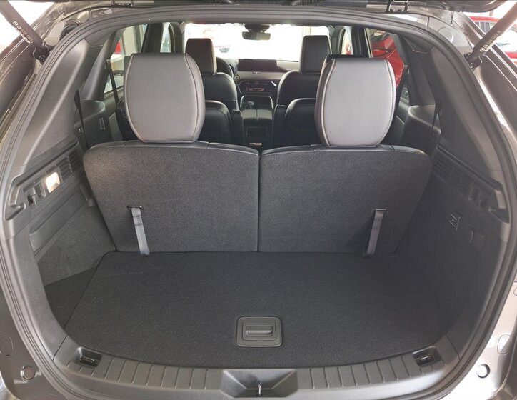 Mazda CX-80 SUV / Terénní 3,3 l 187 kw