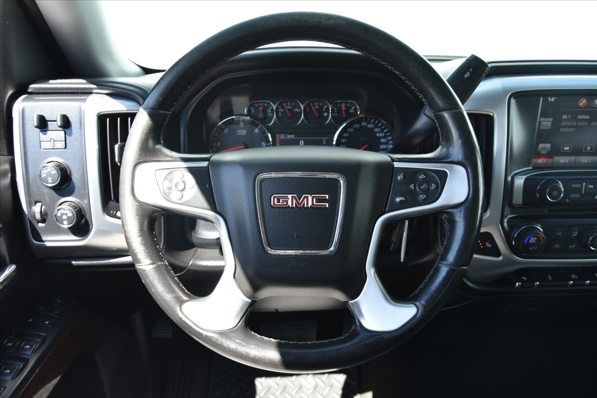 GMC Sierra Pick-up 4,3 l 212 kw