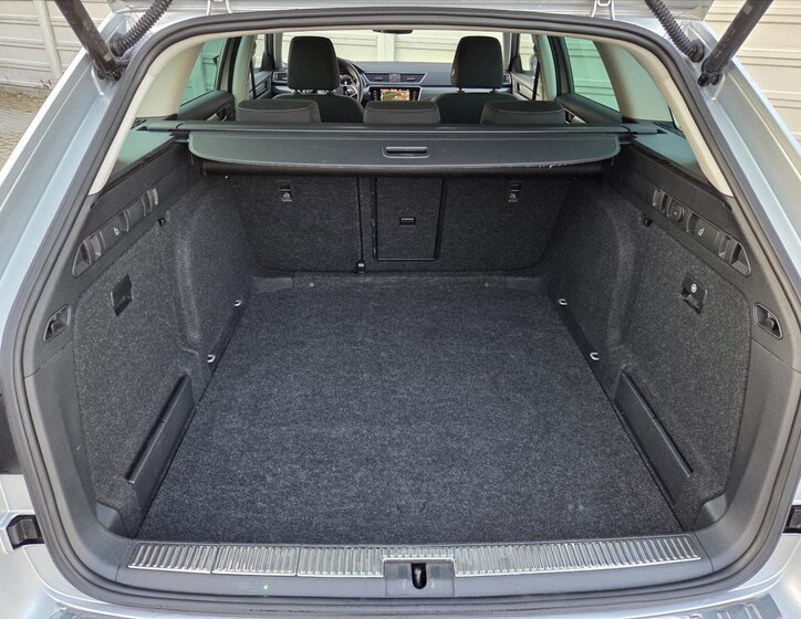 Škoda Superb Kombi 2,0 l 110 kw