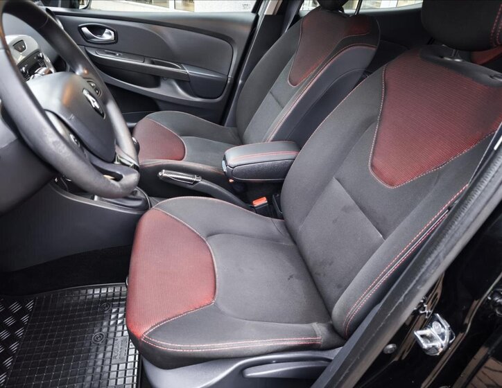 Renault Clio Hatchback 1,1 l 54 kw