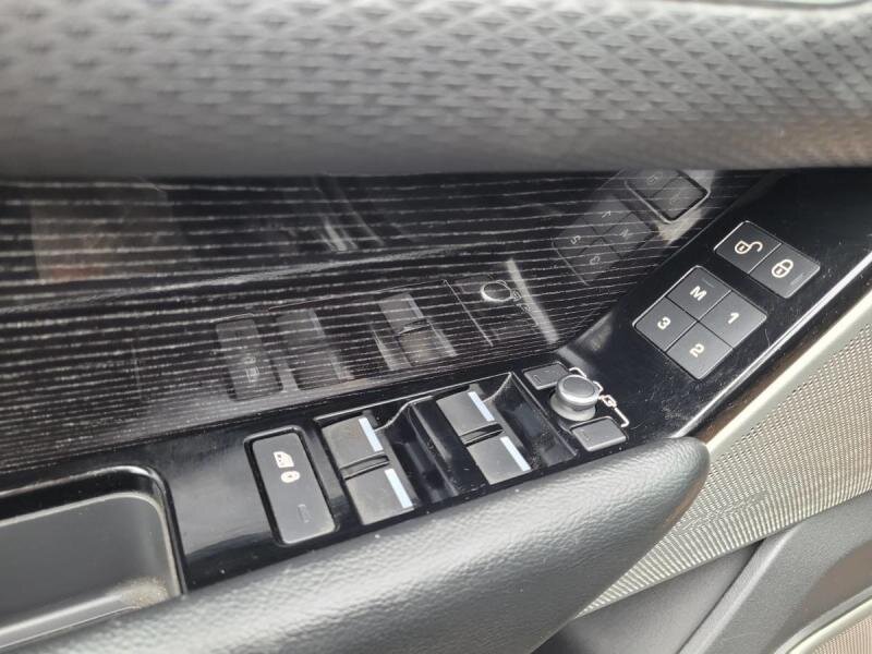 Land Rover Range Rover Velar SUV 3,0 l 221 kw