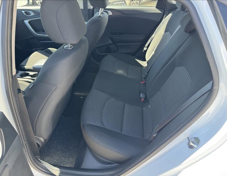 KIA Ceed Hatchback 1,4 l 73 kw