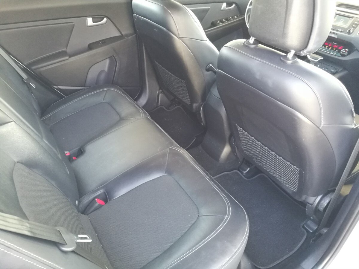 KIA Sportage SUV / Terénní 2,0 l 135 kw