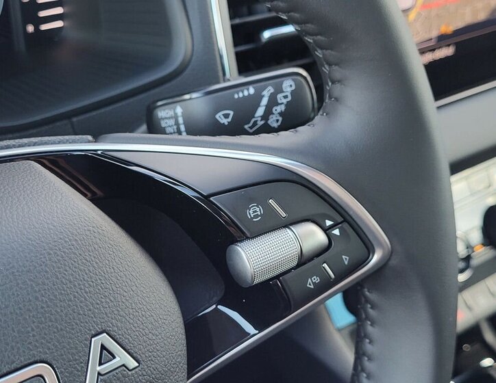 Škoda Karoq SUV / Terénní 1,5 l 110 kw