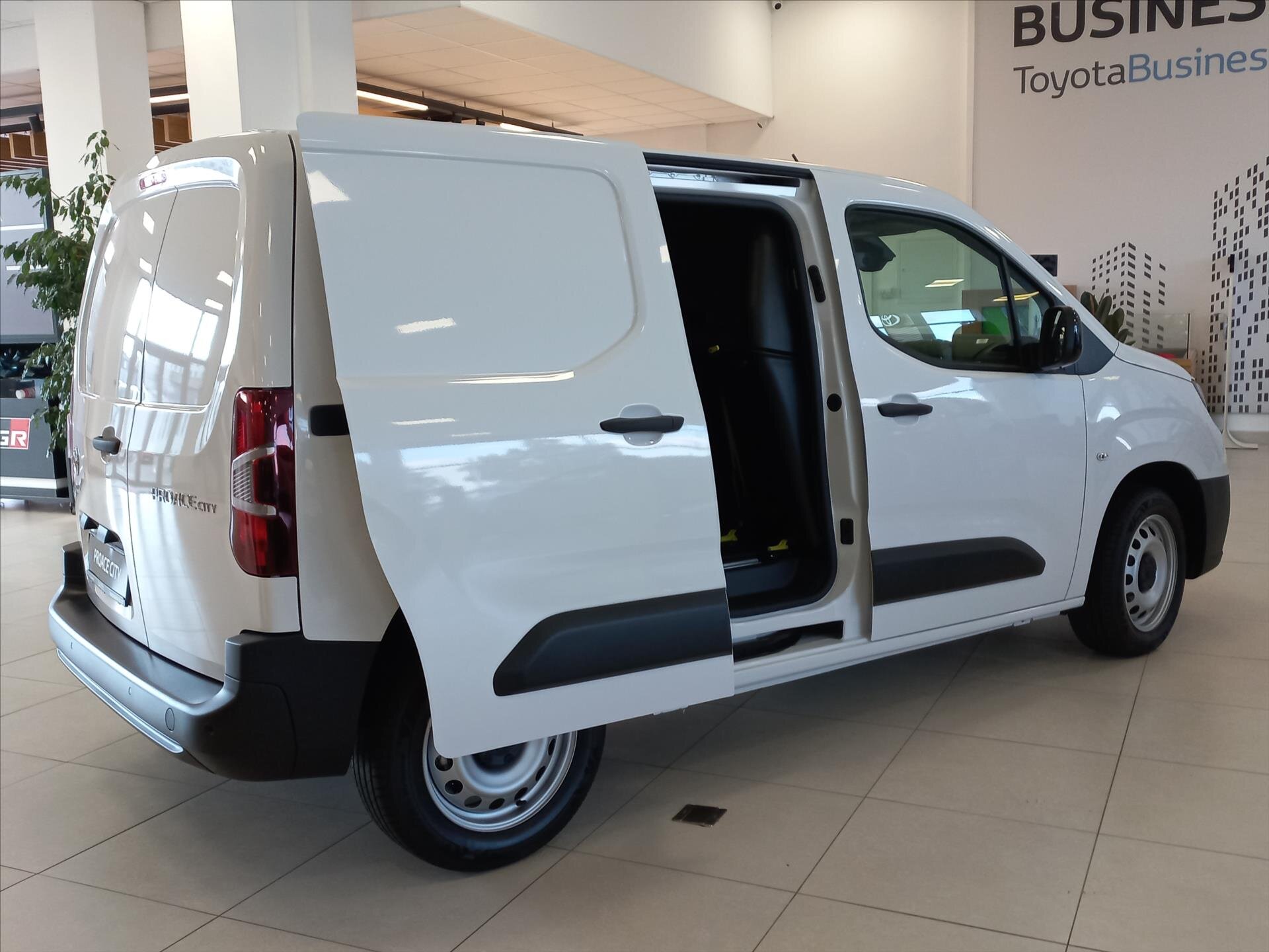 Toyota ProAce City Skříň 1,5 l 75 kw