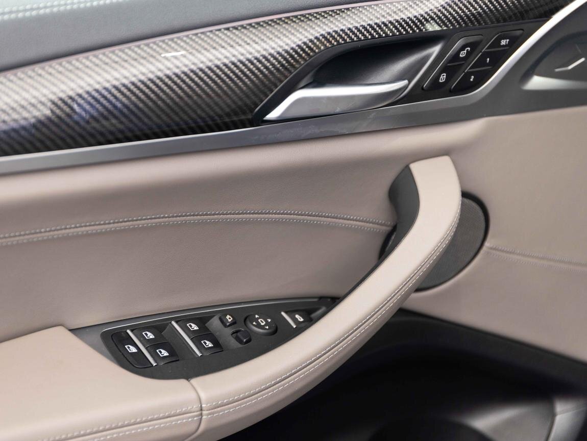 BMW X4 SUV 3,0 l 353 kw