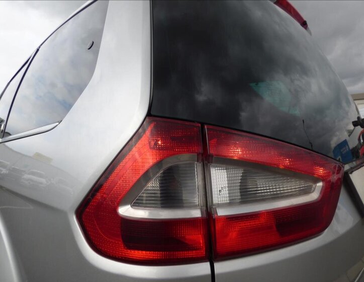 Ford Galaxy MPV 2,0 l 103 kw