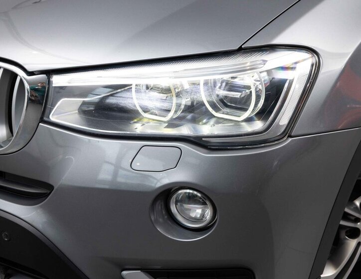 BMW X3 SUV 2,0 l 140 kw