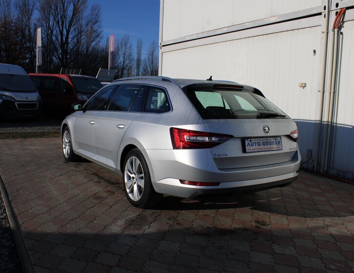 Škoda Superb 5