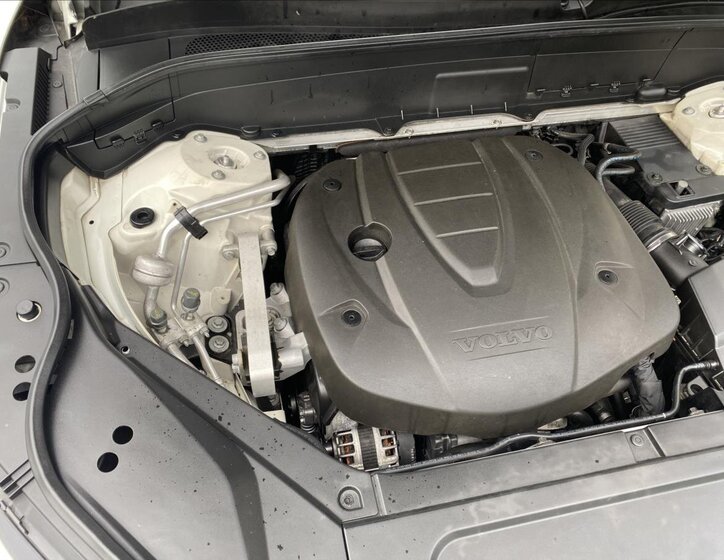 Volvo XC90 SUV / Terénní 2,0 l 173 kw