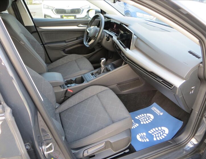 Volkswagen Golf Kombi 1,5 l 96 kw