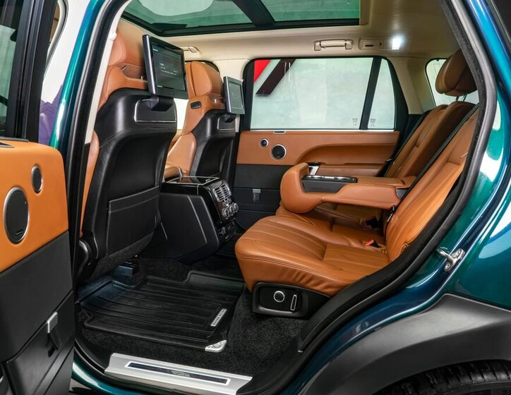 Land Rover Range Rover SUV 4,4 l 250 kw