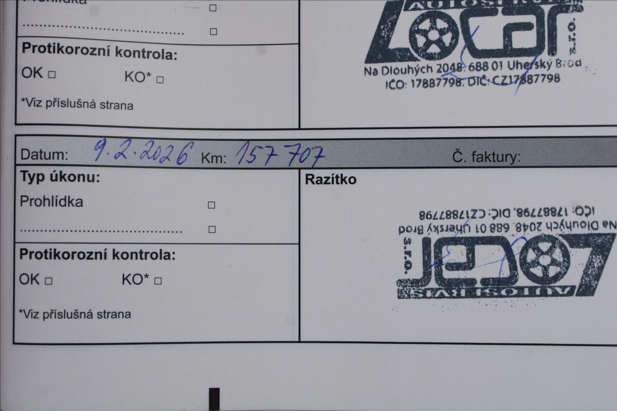 Renault Latitude Sedan / Limuzína 2,0 l 127 kw