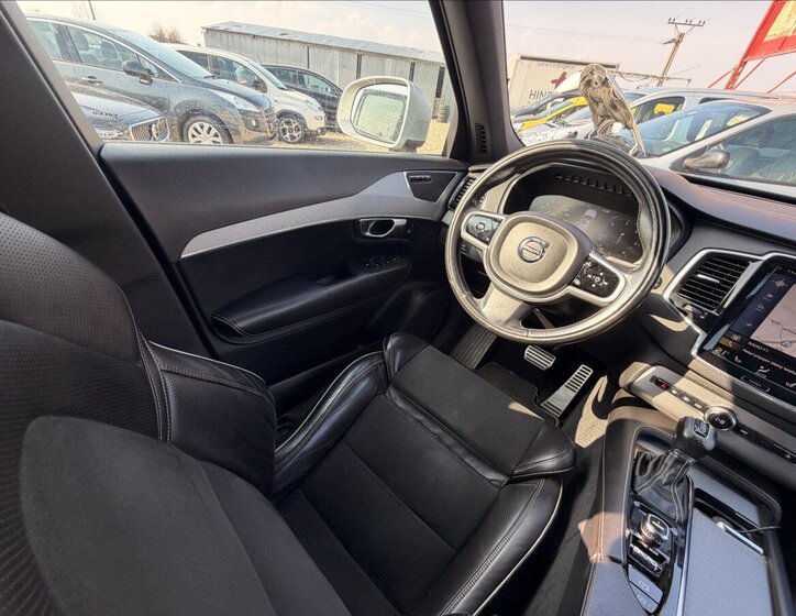 Volvo XC90 SUV / Terénní 2,0 l 173 kw