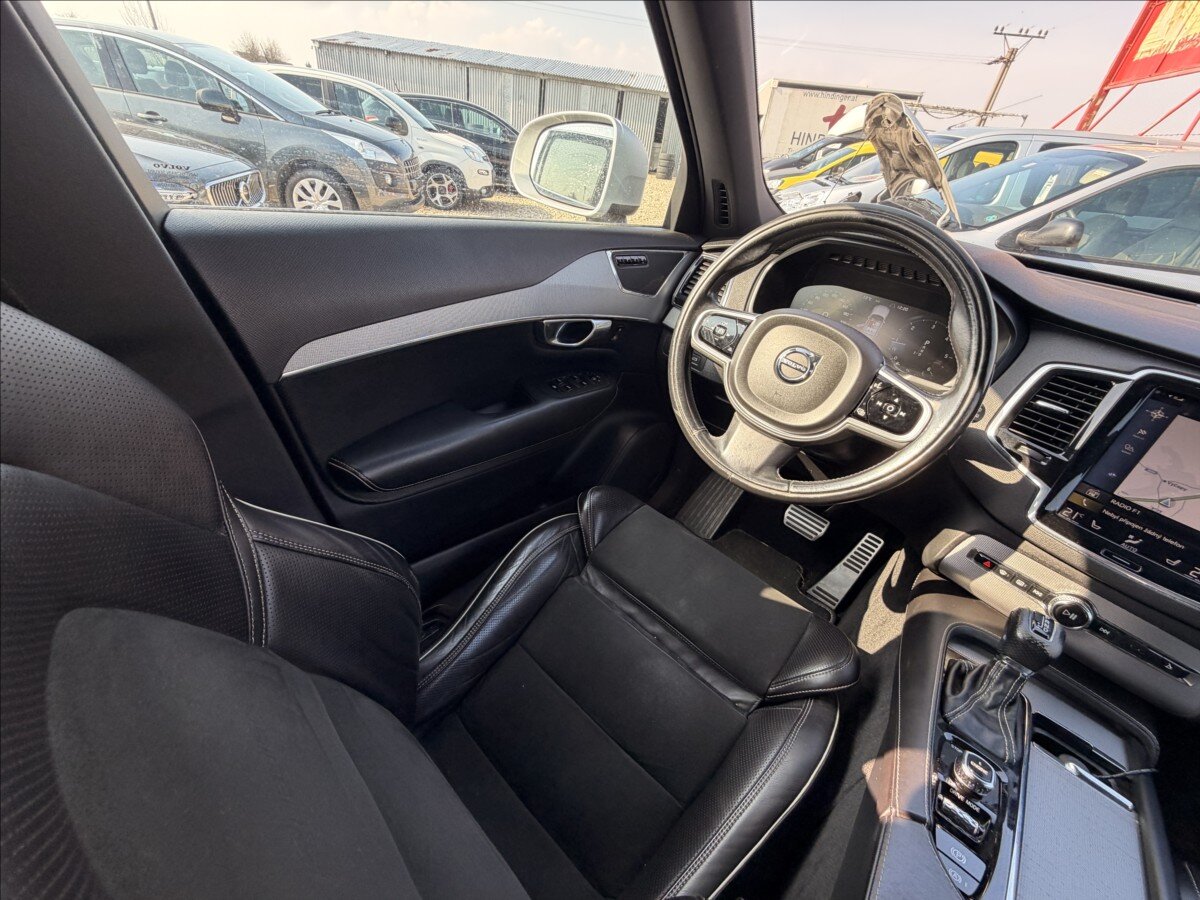 Volvo XC90 SUV / Terénní 2,0 l 173 kw