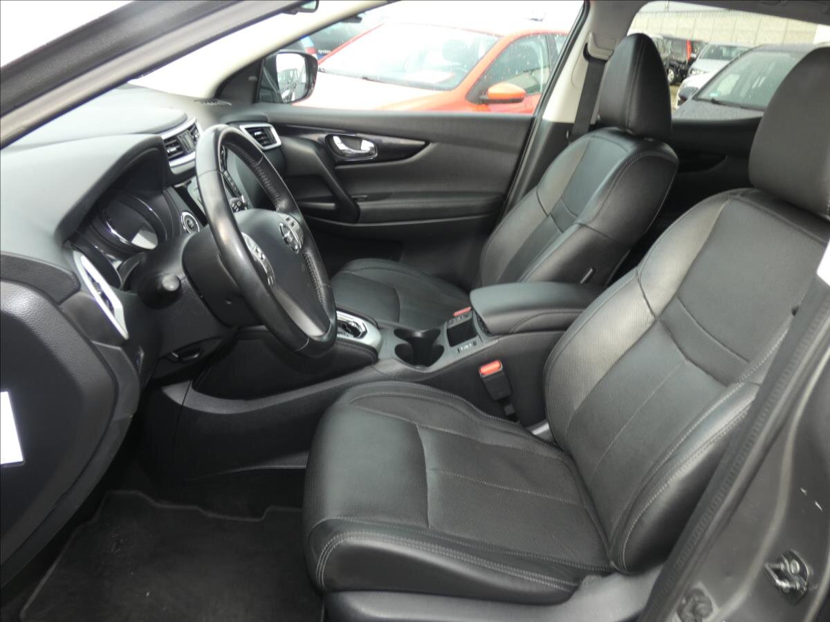 Nissan Qashqai SUV / Terénní 1,2 l 85 kw