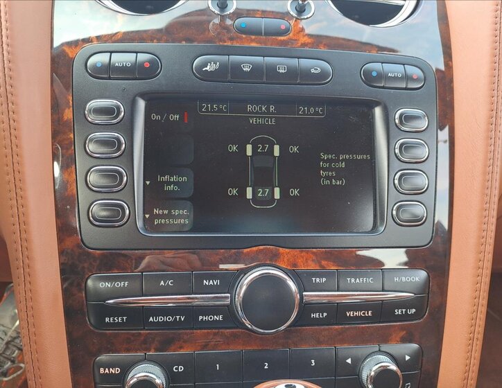 Bentley Flying Spur Sedan / Limuzína 6,0 l 412 kw