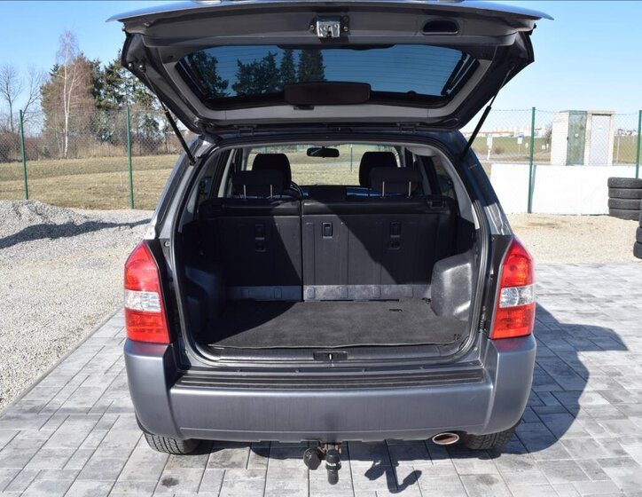 Hyundai Tucson SUV 2,0 l 104 kw