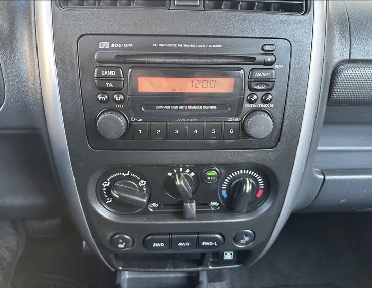 Suzuki Jimny SUV / Terénní 1,3 l 63 kw
