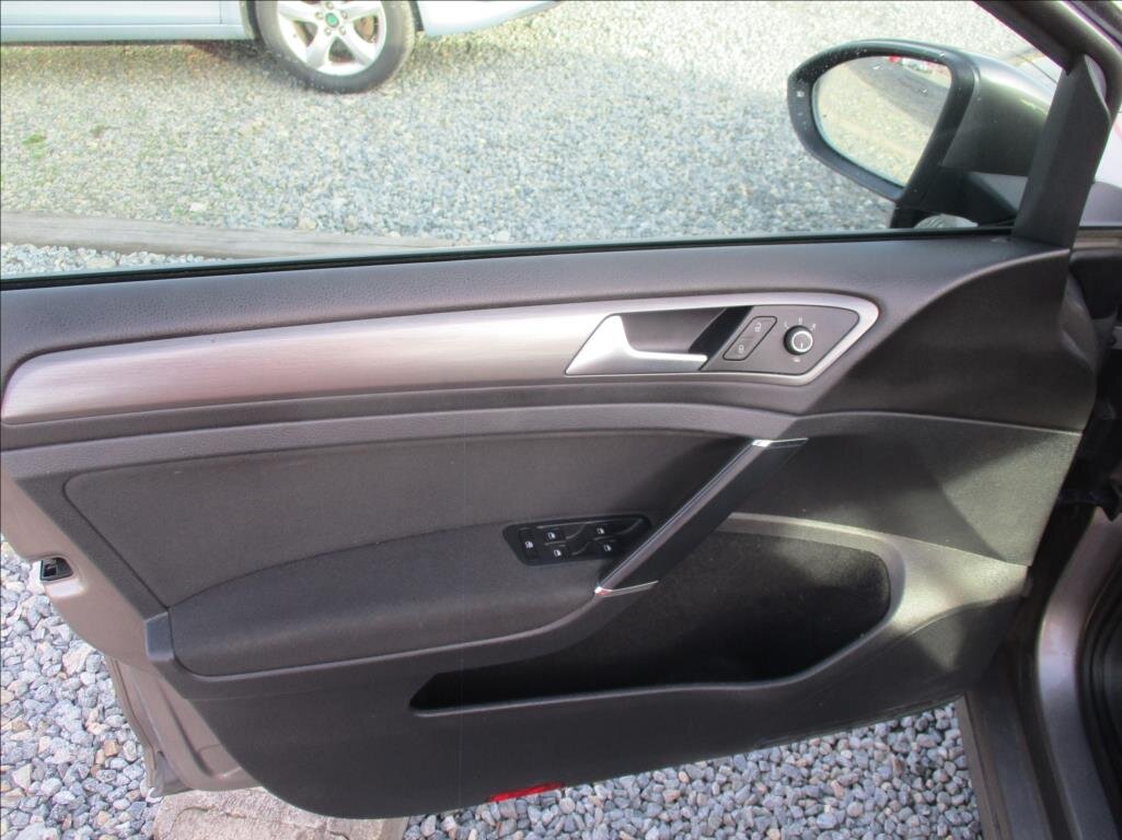 Volkswagen Golf Hatchback 1,2 l 77 kw