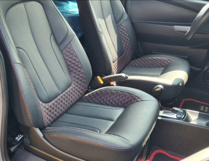 Ligier JS 50 L Hatchback 478,0 6 kw