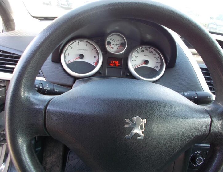Peugeot 207 Kombi 1,4 l 70 kw