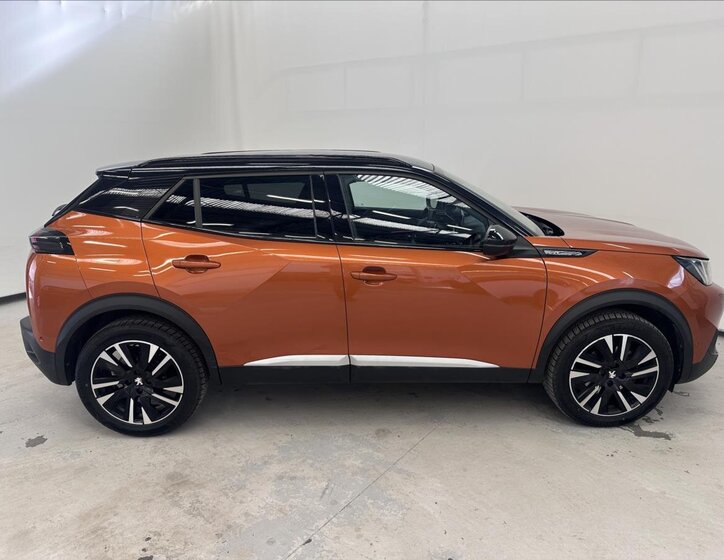 Peugeot 2008 SUV / Terénní 1,2 l 114 kw