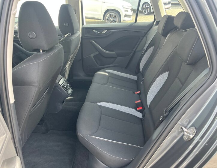 Škoda Kamiq Hatchback 1,0 l 85 kw