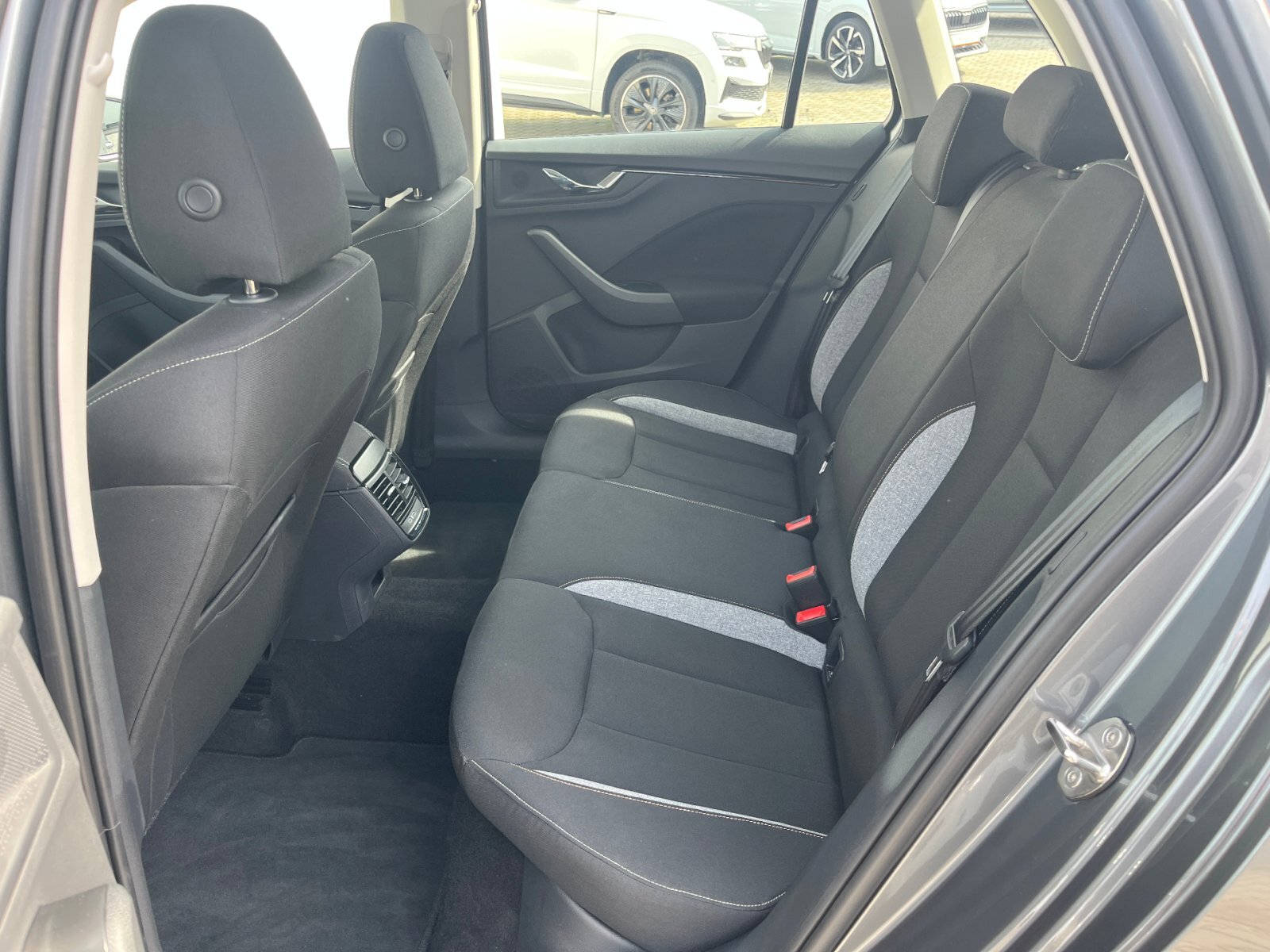 Škoda Kamiq Hatchback 1,0 l 85 kw