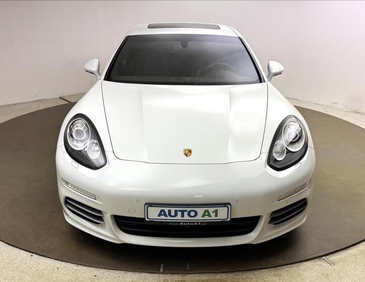 Porsche Panamera 2