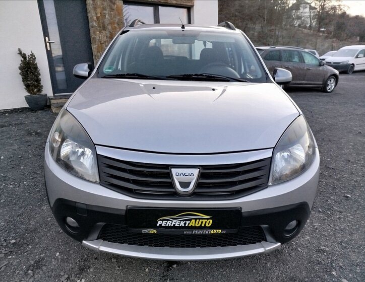 Dacia Sandero 10