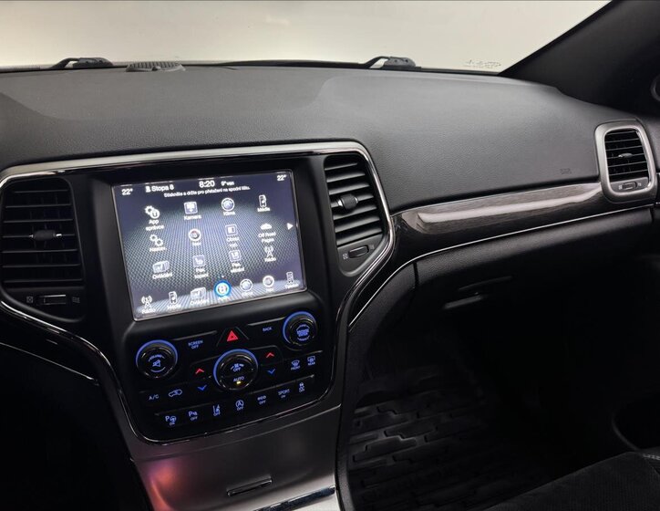 Jeep Grand Cherokee 17